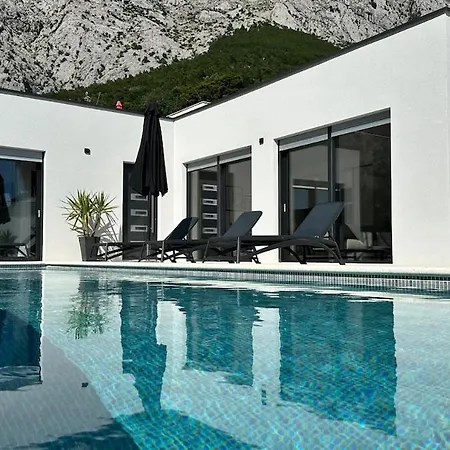 Marco Polo , Grijani Bazen , Jacuzzi Villa *