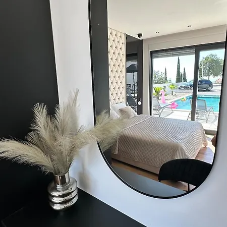Marco Polo , Grijani Bazen , Jacuzzi Villa *