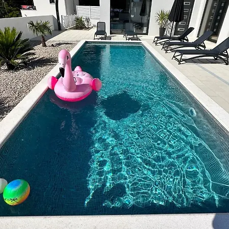 Marco Polo , Grijani Bazen , Jacuzzi *