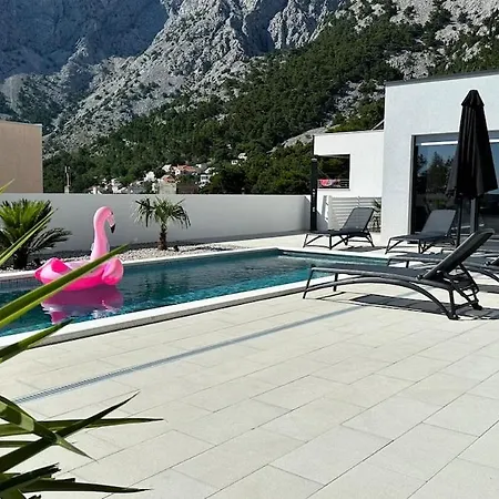 Marco Polo , Grijani Bazen , Jacuzzi * Bast